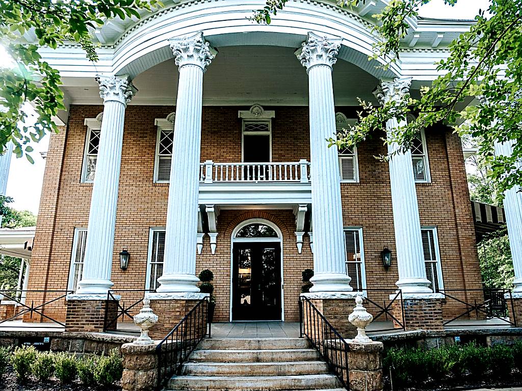 Heritage House Bed & Breakfast - Boutique Adults-Only Inn (Opelika) 