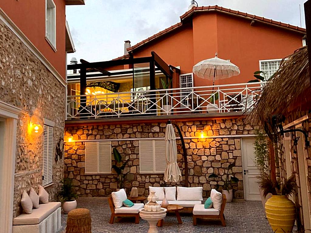 Noa's Boutique Hotel