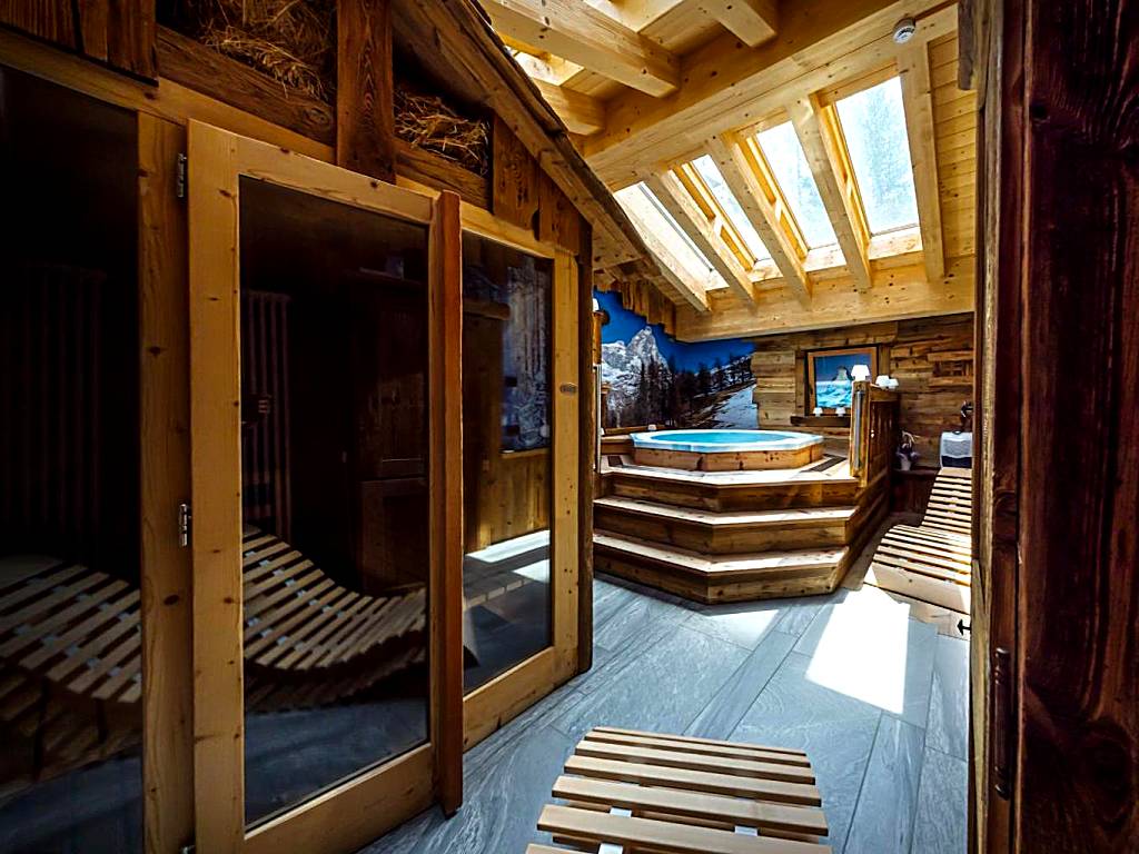 CHALET MATTERHORN - Luxury Catered Ski Chalet with private SPA