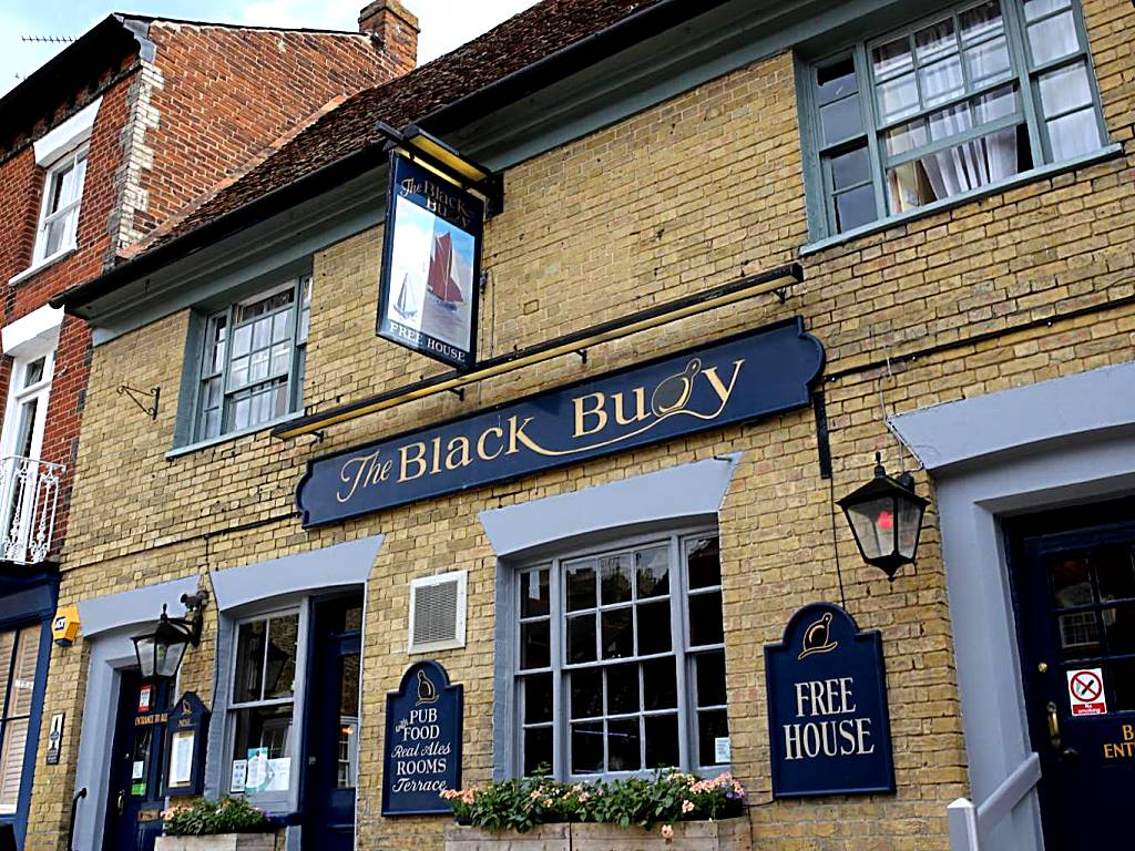 Black Buoy Inn