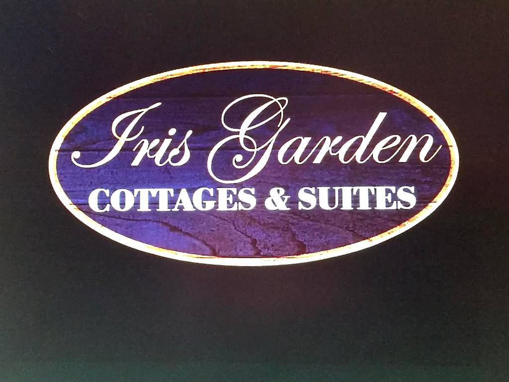 The Iris Garden Downtown Cottages and Suites (Nashville) 