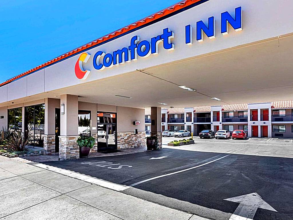 Comfort Inn Near Old Town Pasadena in Eagle Rock