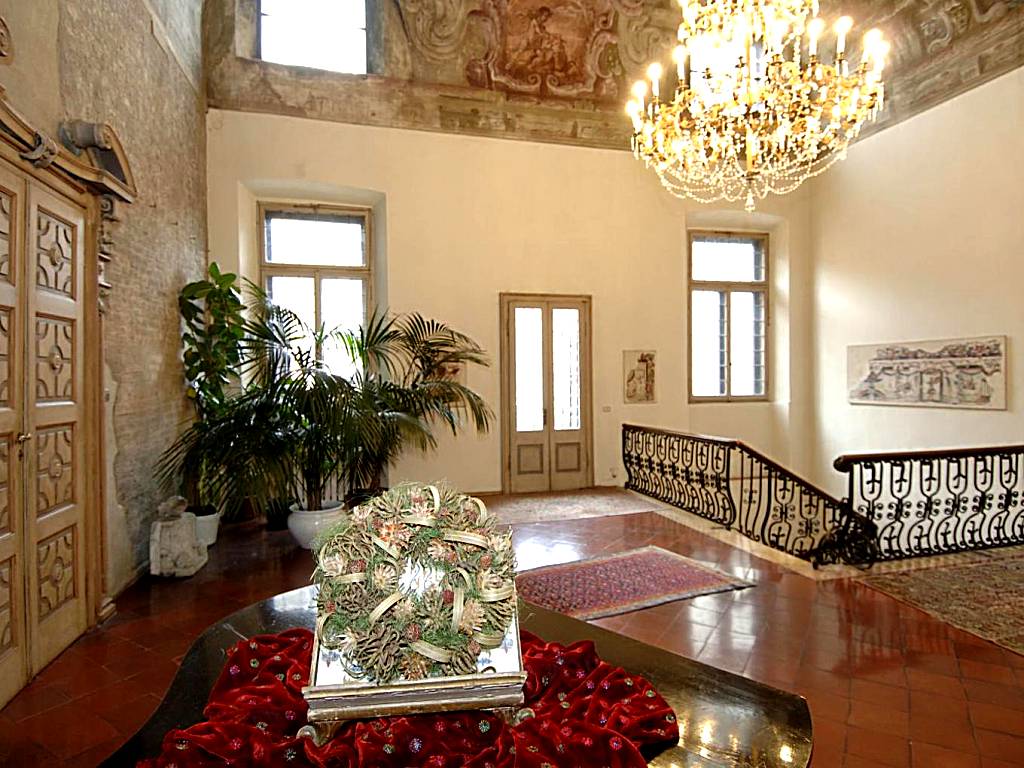 Palazzo Arrivabene B&B