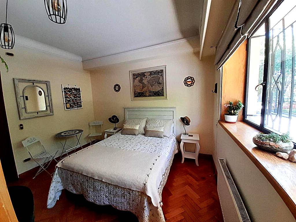 Bed & Breakfast in Lastarria neighborhood