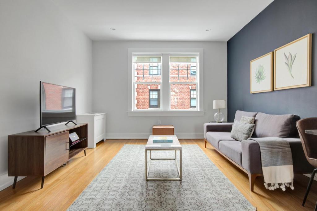 Smartly-Equipped Porter Sq 1BR in Harvard Sq BOS-65